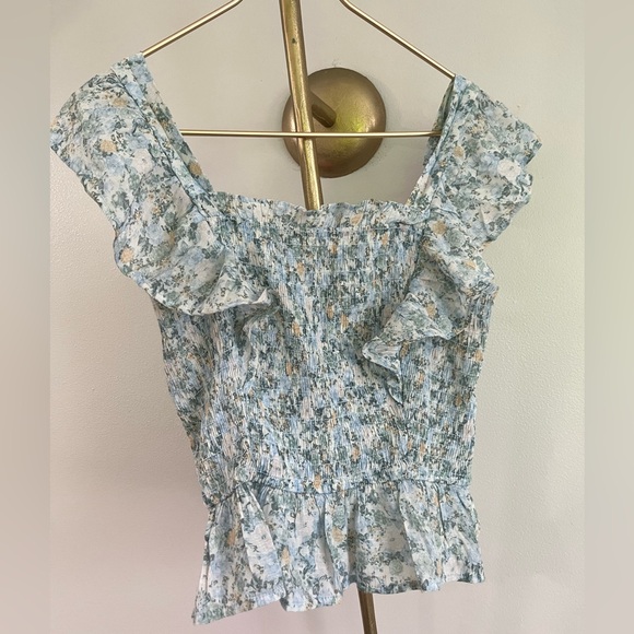 mine Tops - Mine Chic Floral Cottagecore pastel Smocked top M